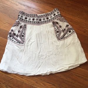 Embroidered white skirt